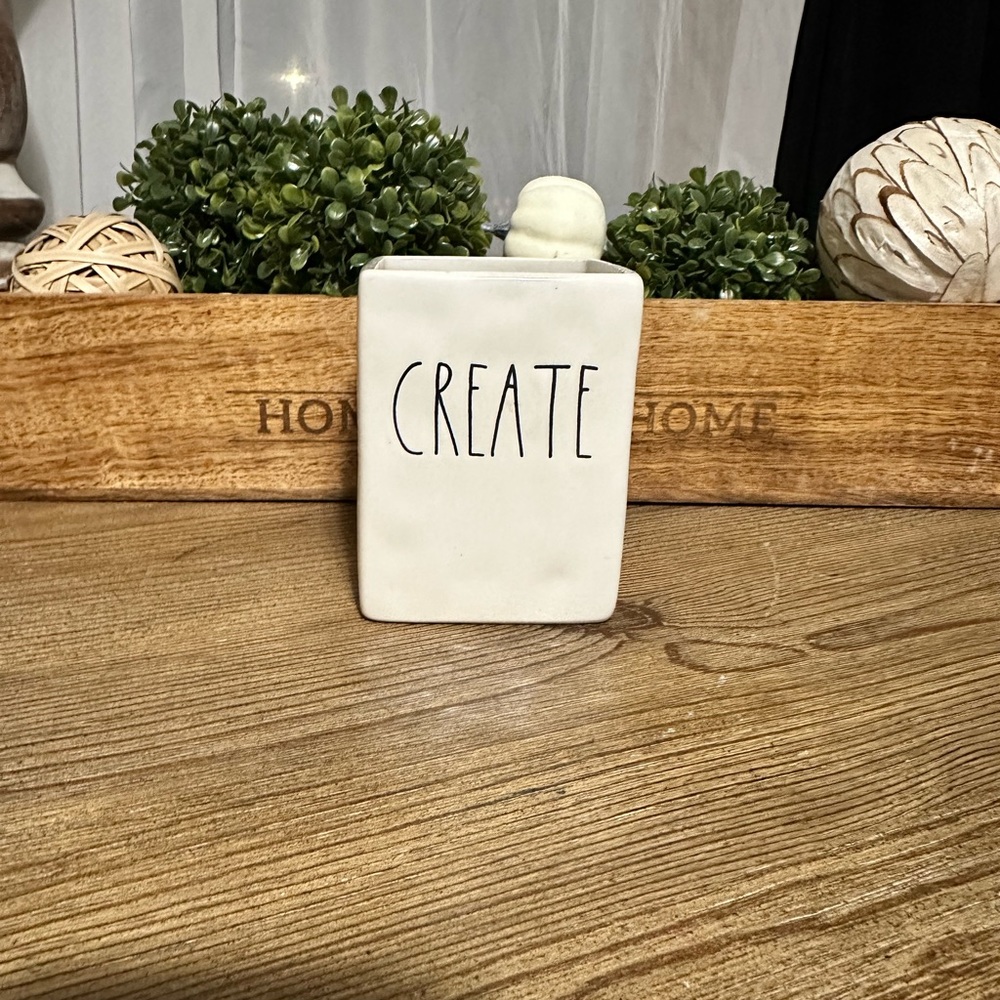 Rae Dunn Create (Pen Pencil holder)